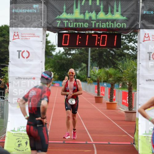 15.06.2025 - 7 Türme Triathlon Michael Strokosch http://msf.ph/oto/7929611 15.06.2025 10:17:01 Ziel 9 meine-sportfotos.de