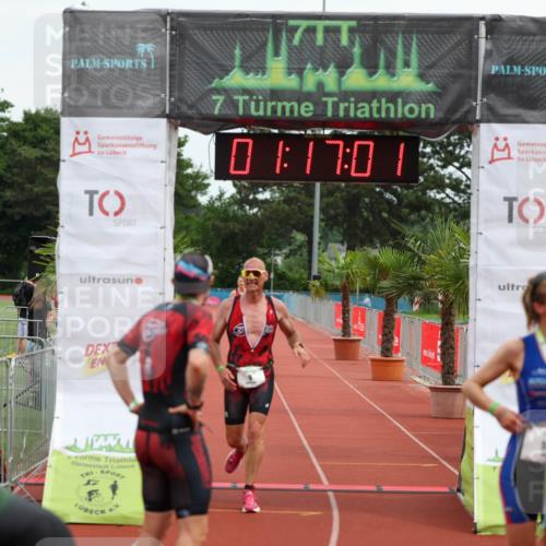 15.06.2025 - 7 Türme Triathlon Michael Strokosch http://msf.ph/oto/7929613 15.06.2025 10:17:02 Ziel 9 meine-sportfotos.de