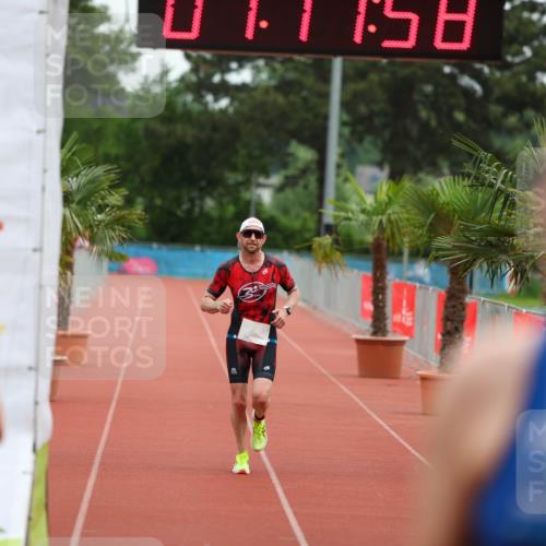 15.06.2025 - 7 Türme Triathlon Michael Strokosch http://msf.ph/oto/7929621 15.06.2025 10:17:58 Ziel 6 meine-sportfotos.de