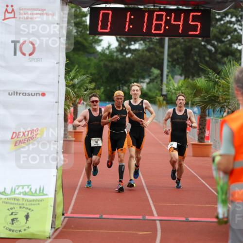 15.06.2025 - 7 Türme Triathlon Michael Strokosch http://msf.ph/oto/7929631 15.06.2025 10:18:45 Ziel 66, 67, 68, 69 meine-sportfotos.de