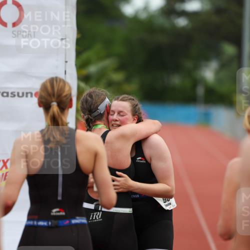 15.06.2025 - 7 Türme Triathlon Michael Strokosch http://msf.ph/oto/7929648 15.06.2025 10:19:53 Ziel 98 meine-sportfotos.de