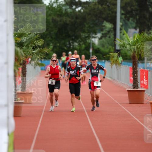 15.06.2025 - 7 Türme Triathlon Michael Strokosch http://msf.ph/oto/7929659 15.06.2025 10:22:44 Ziel  meine-sportfotos.de