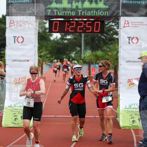 15.06.2025 - 7 Türme Triathlon Michael Strokosch http://msf.ph/oto/7929677 15.06.2025 10:22:51 Ziel 117, 118, 119 meine-sportfotos.de