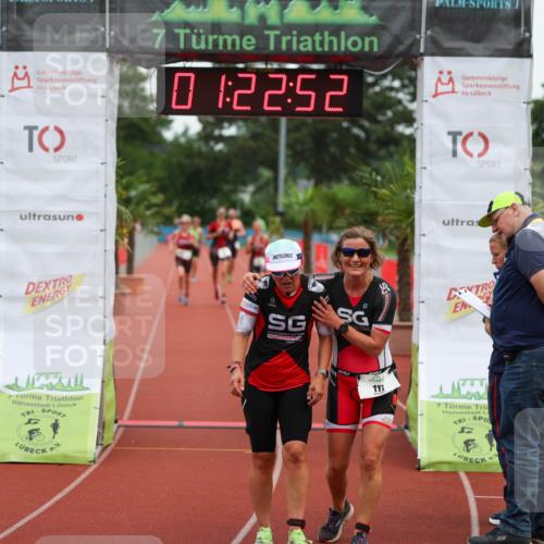 15.06.2025 - 7 Türme Triathlon Michael Strokosch http://msf.ph/oto/7929682 15.06.2025 10:22:52 Ziel 117, 118, 119 meine-sportfotos.de