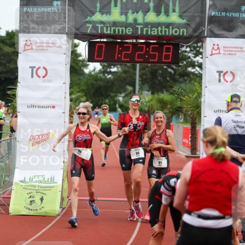 15.06.2025 - 7 Türme Triathlon Michael Strokosch http://msf.ph/oto/7929690 15.06.2025 10:22:59 Ziel 74, 89, 90, 91, 108 meine-sportfotos.de