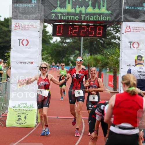 15.06.2025 - 7 Türme Triathlon Michael Strokosch http://msf.ph/oto/7929691 15.06.2025 10:22:59 Ziel 74, 89, 90, 91, 108 meine-sportfotos.de
