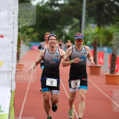 15.06.2025 - 7 Türme Triathlon Michael Strokosch http://msf.ph/oto/7929704 15.06.2025 10:23:17 Ziel 17, 18, 19 meine-sportfotos.de