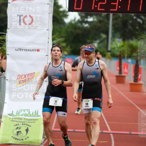 15.06.2025 - 7 Türme Triathlon Michael Strokosch http://msf.ph/oto/7929709 15.06.2025 10:23:18 Ziel 17, 18, 19 meine-sportfotos.de