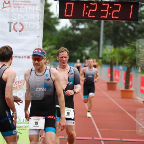 15.06.2025 - 7 Türme Triathlon Michael Strokosch http://msf.ph/oto/7929719 15.06.2025 10:23:21 Ziel 16, 17, 18, 19 meine-sportfotos.de