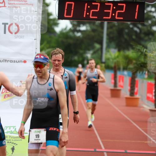 15.06.2025 - 7 Türme Triathlon Michael Strokosch http://msf.ph/oto/7929720 15.06.2025 10:23:21 Ziel 16, 17, 18, 19 meine-sportfotos.de