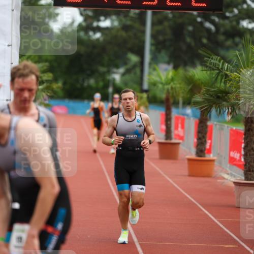 15.06.2025 - 7 Türme Triathlon Michael Strokosch http://msf.ph/oto/7929721 15.06.2025 10:23:22 Ziel 16, 17, 18, 19 meine-sportfotos.de