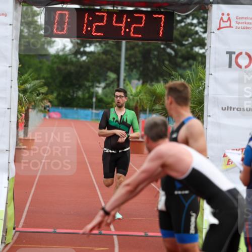 15.06.2025 - 7 Türme Triathlon Michael Strokosch http://msf.ph/oto/7929761 15.06.2025 10:24:28 Ziel 56, 57, 58, 59, 60 meine-sportfotos.de