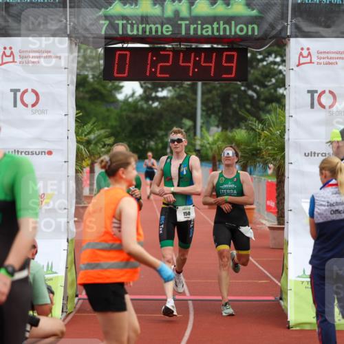 15.06.2025 - 7 Türme Triathlon Michael Strokosch http://msf.ph/oto/7929770 15.06.2025 10:24:50 Ziel 149, 150, 151 meine-sportfotos.de