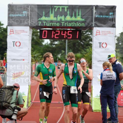 15.06.2025 - 7 Türme Triathlon Michael Strokosch http://msf.ph/oto/7929775 15.06.2025 10:24:51 Ziel 149, 150, 151 meine-sportfotos.de