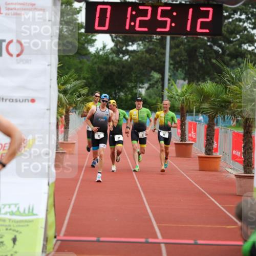 15.06.2025 - 7 Türme Triathlon Michael Strokosch http://msf.ph/oto/7929782 15.06.2025 10:25:12 Ziel 20, 51, 53, 54 meine-sportfotos.de