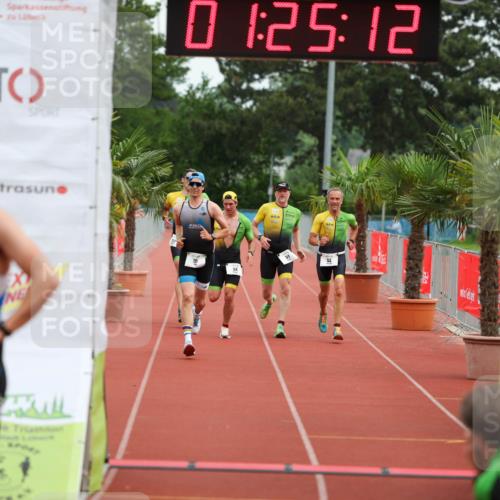 15.06.2025 - 7 Türme Triathlon Michael Strokosch http://msf.ph/oto/7929783 15.06.2025 10:25:13 Ziel 20, 51, 52, 53, 54 meine-sportfotos.de