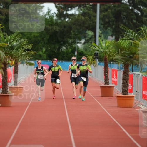 15.06.2025 - 7 Türme Triathlon Michael Strokosch http://msf.ph/oto/7929808 15.06.2025 10:26:42 Ziel 121, 123 meine-sportfotos.de