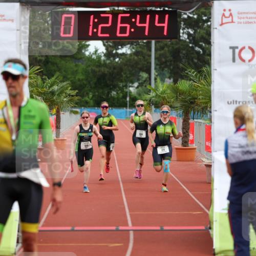 15.06.2025 - 7 Türme Triathlon Michael Strokosch http://msf.ph/oto/7929818 15.06.2025 10:26:45 Ziel 121, 122, 123, 124 meine-sportfotos.de