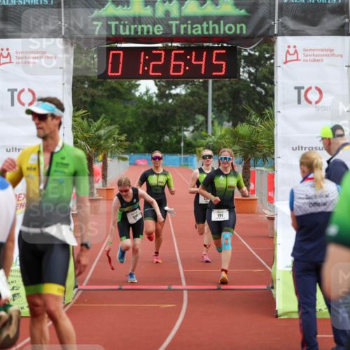 15.06.2025 - 7 Türme Triathlon Michael Strokosch http://msf.ph/oto/7929822 15.06.2025 10:26:46 Ziel 121, 122, 123, 124 meine-sportfotos.de
