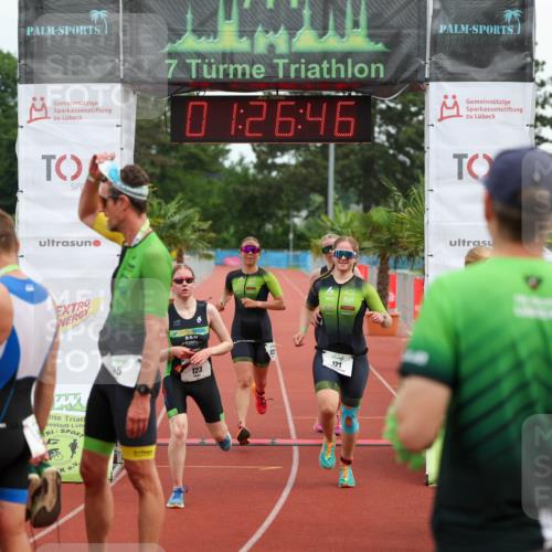 15.06.2025 - 7 Türme Triathlon Michael Strokosch http://msf.ph/oto/7929825 15.06.2025 10:26:47 Ziel 121, 122, 123, 124 meine-sportfotos.de