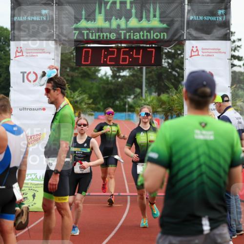 15.06.2025 - 7 Türme Triathlon Michael Strokosch http://msf.ph/oto/7929827 15.06.2025 10:26:47 Ziel 121, 122, 123, 124 meine-sportfotos.de