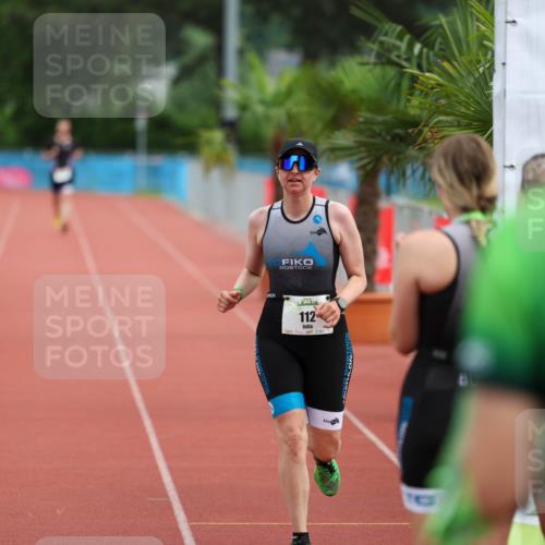 15.06.2025 - 7 Türme Triathlon Michael Strokosch http://msf.ph/oto/7929834 15.06.2025 10:27:24 Ziel 112 meine-sportfotos.de