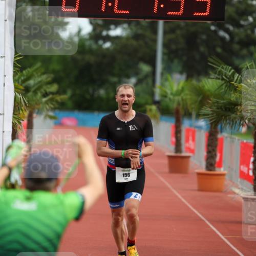 15.06.2025 - 7 Türme Triathlon Michael Strokosch http://msf.ph/oto/7929839 15.06.2025 10:27:36 Ziel 156 meine-sportfotos.de