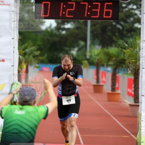 15.06.2025 - 7 Türme Triathlon Michael Strokosch http://msf.ph/oto/7929842 15.06.2025 10:27:37 Ziel 156 meine-sportfotos.de