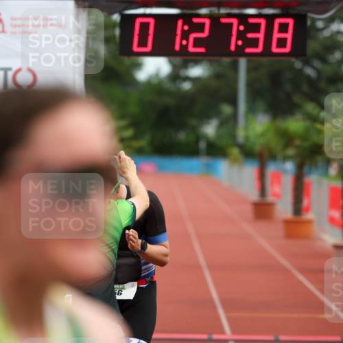 15.06.2025 - 7 Türme Triathlon Michael Strokosch http://msf.ph/oto/7929848 15.06.2025 10:27:38 Ziel 156 meine-sportfotos.de