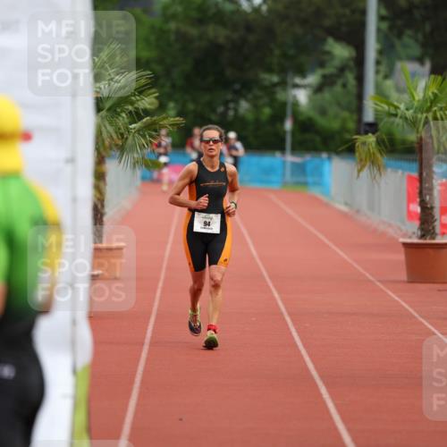 15.06.2025 - 7 Türme Triathlon Michael Strokosch http://msf.ph/oto/7929851 15.06.2025 10:28:21 Ziel 94 meine-sportfotos.de