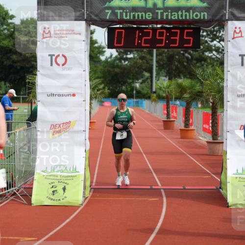 15.06.2025 - 7 Türme Triathlon Michael Strokosch http://msf.ph/oto/7929865 15.06.2025 10:29:35 Ziel 152 meine-sportfotos.de