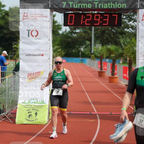 15.06.2025 - 7 Türme Triathlon Michael Strokosch http://msf.ph/oto/7929871 15.06.2025 10:29:38 Ziel 152 meine-sportfotos.de