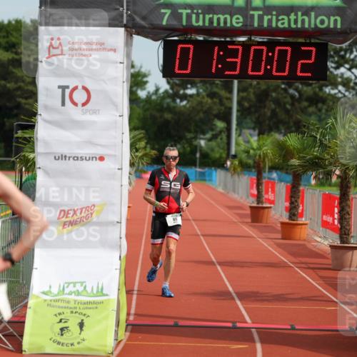 15.06.2025 - 7 Türme Triathlon Michael Strokosch http://msf.ph/oto/7929875 15.06.2025 10:30:03 Ziel 80 meine-sportfotos.de