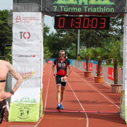 15.06.2025 - 7 Türme Triathlon Michael Strokosch http://msf.ph/oto/7929878 15.06.2025 10:30:04 Ziel 80 meine-sportfotos.de