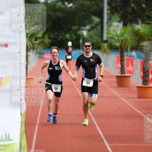 15.06.2025 - 7 Türme Triathlon Michael Strokosch http://msf.ph/oto/7929888 15.06.2025 10:30:39 Ziel 154, 155 meine-sportfotos.de