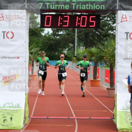 15.06.2025 - 7 Türme Triathlon Michael Strokosch http://msf.ph/oto/7929917 15.06.2025 10:31:05 Ziel 129, 130, 132 meine-sportfotos.de