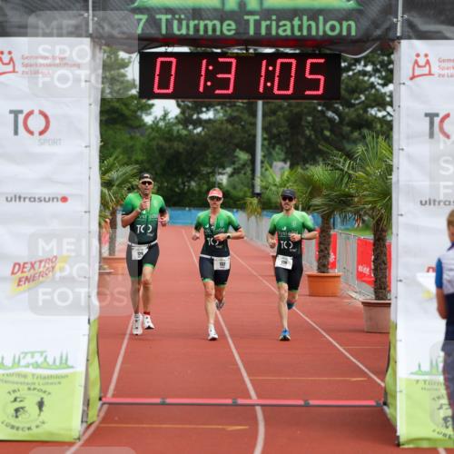 15.06.2025 - 7 Türme Triathlon Michael Strokosch http://msf.ph/oto/7929918 15.06.2025 10:31:06 Ziel 129, 130, 132 meine-sportfotos.de