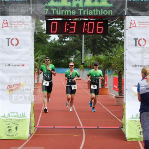 15.06.2025 - 7 Türme Triathlon Michael Strokosch http://msf.ph/oto/7929919 15.06.2025 10:31:06 Ziel 129, 130, 132 meine-sportfotos.de