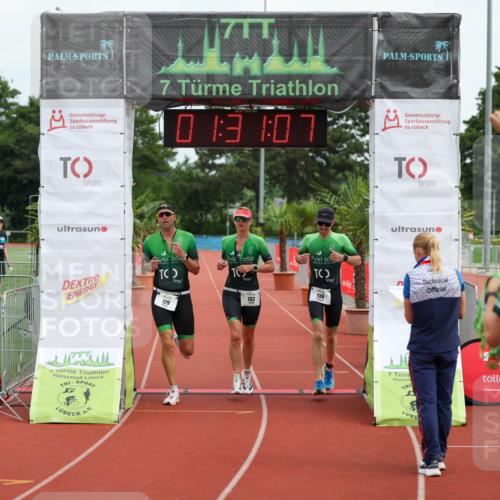 15.06.2025 - 7 Türme Triathlon Michael Strokosch http://msf.ph/oto/7929924 15.06.2025 10:31:08 Ziel 129, 130, 132 meine-sportfotos.de