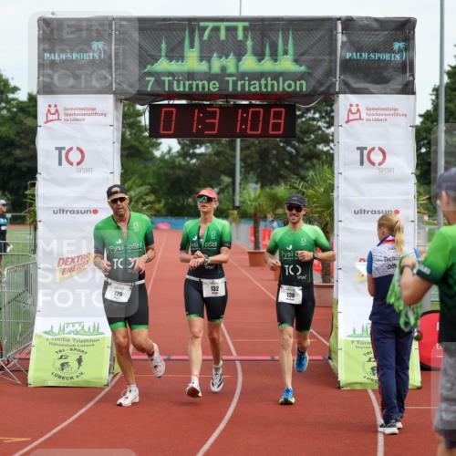 15.06.2025 - 7 Türme Triathlon Michael Strokosch http://msf.ph/oto/7929928 15.06.2025 10:31:09 Ziel 129, 130, 132 meine-sportfotos.de