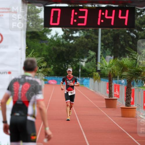 15.06.2025 - 7 Türme Triathlon Michael Strokosch http://msf.ph/oto/7929932 15.06.2025 10:31:44 Ziel  meine-sportfotos.de