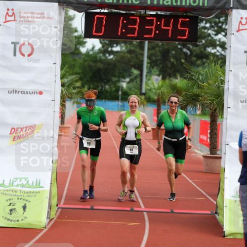 15.06.2025 - 7 Türme Triathlon Michael Strokosch http://msf.ph/oto/7929967 15.06.2025 10:33:46 Ziel 85, 86, 87 meine-sportfotos.de