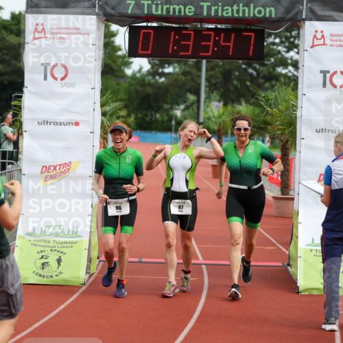 15.06.2025 - 7 Türme Triathlon Michael Strokosch http://msf.ph/oto/7929974 15.06.2025 10:33:47 Ziel 85, 86, 87 meine-sportfotos.de