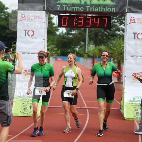 15.06.2025 - 7 Türme Triathlon Michael Strokosch http://msf.ph/oto/7929978 15.06.2025 10:33:48 Ziel 85, 86, 87 meine-sportfotos.de