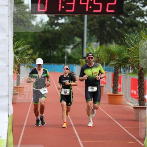 15.06.2025 - 7 Türme Triathlon Michael Strokosch http://msf.ph/oto/7929999 15.06.2025 10:34:52 Ziel 146, 147, 148 meine-sportfotos.de