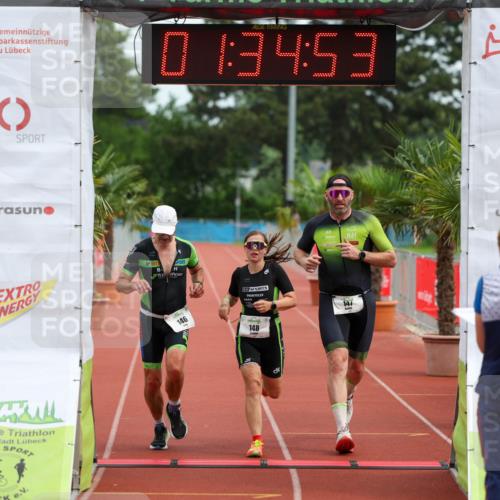 15.06.2025 - 7 Türme Triathlon Michael Strokosch http://msf.ph/oto/7930002 15.06.2025 10:34:54 Ziel 146, 147, 148 meine-sportfotos.de