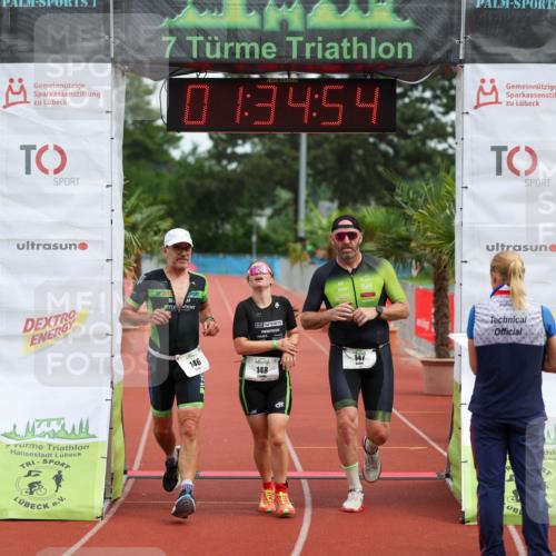 15.06.2025 - 7 Türme Triathlon Michael Strokosch http://msf.ph/oto/7930005 15.06.2025 10:34:55 Ziel 146, 147, 148 meine-sportfotos.de