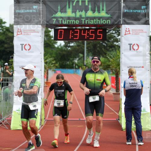 15.06.2025 - 7 Türme Triathlon Michael Strokosch http://msf.ph/oto/7930010 15.06.2025 10:34:56 Ziel 146, 147, 148 meine-sportfotos.de