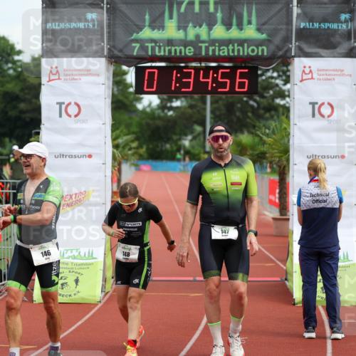 15.06.2025 - 7 Türme Triathlon Michael Strokosch http://msf.ph/oto/7930012 15.06.2025 10:34:56 Ziel 146, 147, 148 meine-sportfotos.de