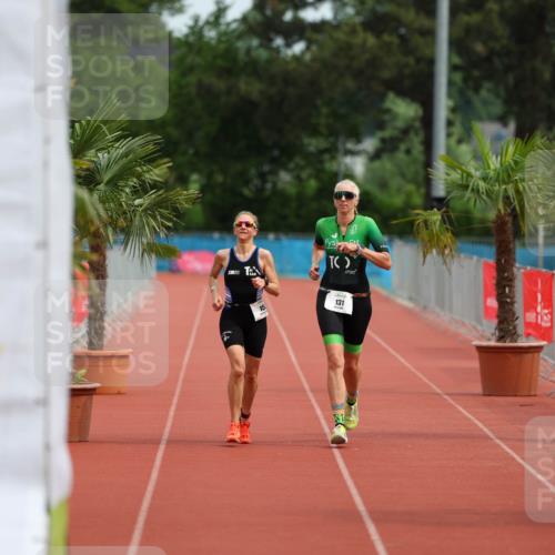 15.06.2025 - 7 Türme Triathlon Michael Strokosch http://msf.ph/oto/7930018 15.06.2025 10:35:33 Ziel  meine-sportfotos.de